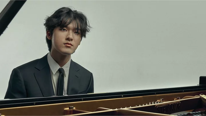 Yunchan Lim: 19-year-old piano sensation signs record deal