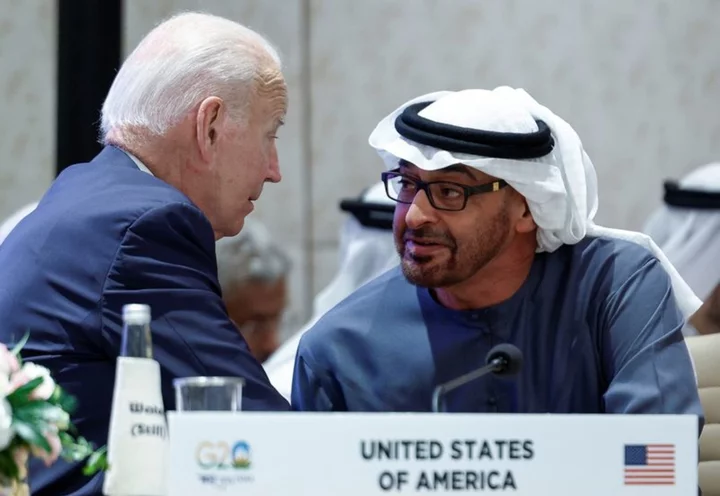 Biden, UAE leader discuss Gaza war, welcome hostage deal and truce