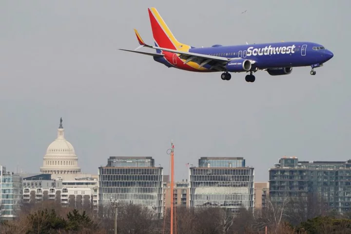 US to 'beat up' airlines when necessary for passengers - transport chief