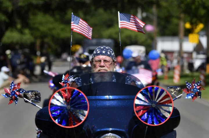 Revelers across the US brave heat and rain to celebrate Fourth of July