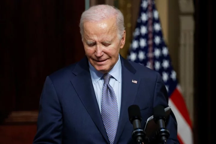 US Supreme Court temporarily blocks order curbing Biden social media contacts