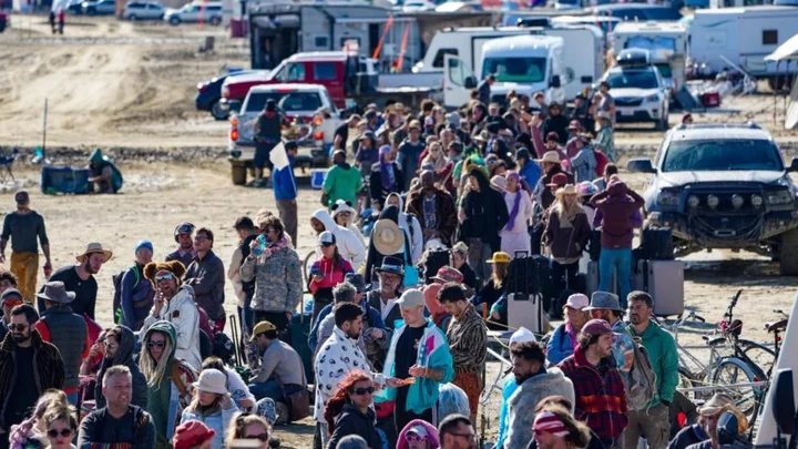 Thousands queue for hours to leave Burning Man festival