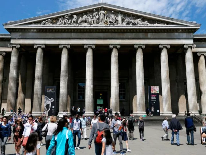 British Museum director steps down amid theft investigation