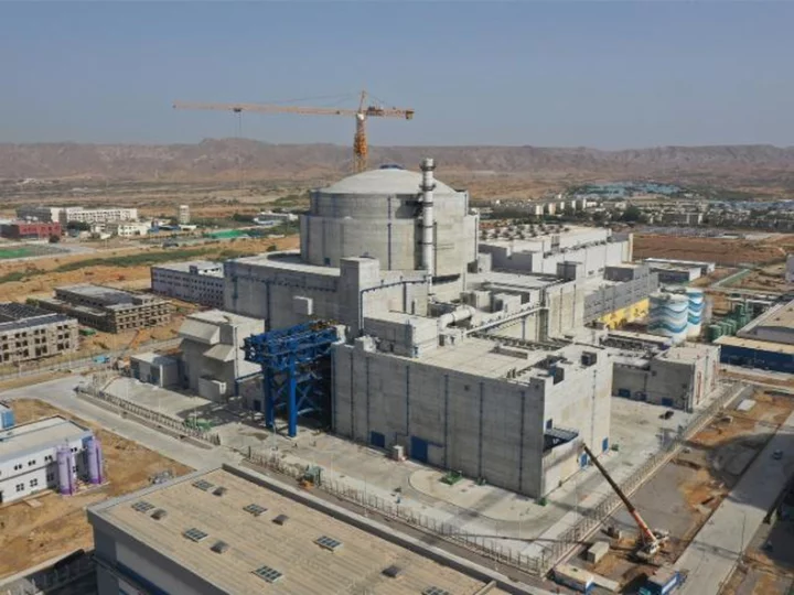 China and Pakistan sign $4.8 billion nuclear power plant deal