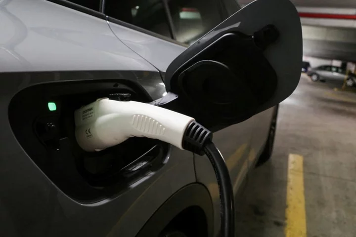 US lawmaker to re-introduce bipartisan bill to get EV industry into biofuel program