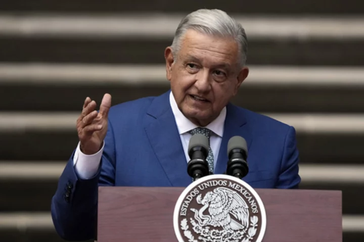 Mexican president's state of the union address suggests crime is not a problem