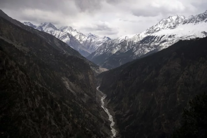 Himalayan glaciers could lose 80% of their volume if global warming not controlled, study finds