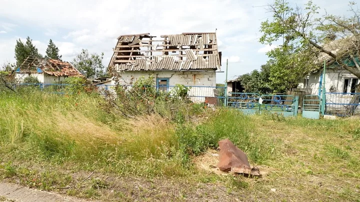 Ukraine offensive: BBC goes inside village just freed from Russian forces