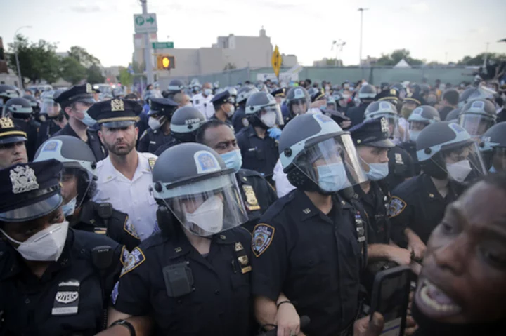 New York police agree to reform protest tactics in settlement over 2020 response