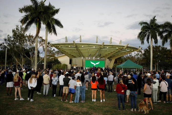 Florida judge allows re-enactment in Parkland school shooting case