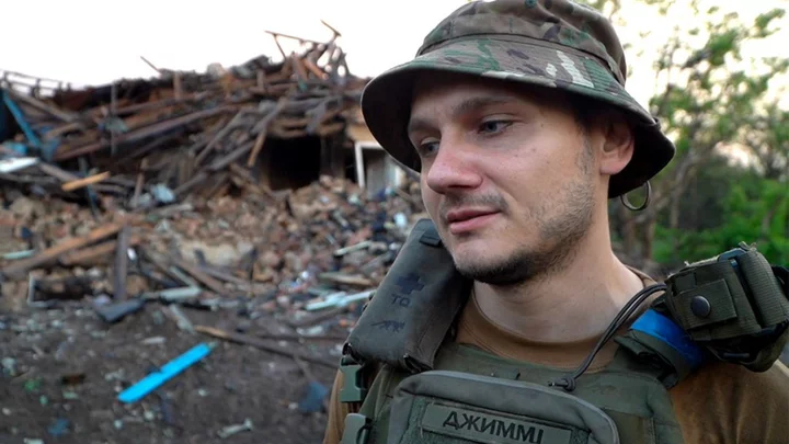 Ukraine: The soldiers who can’t leave the front line until the war is over