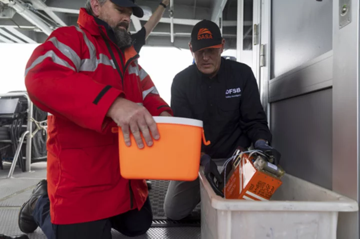 Searchers find black box of Australian army Taipan helicopter that crashed with the loss of 4 lives