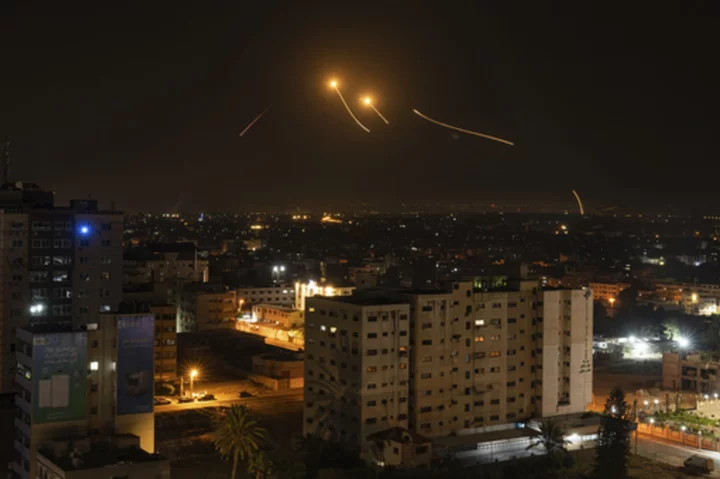 Israeli airstrikes on Gaza continue even as hopes for a cease-fire grow