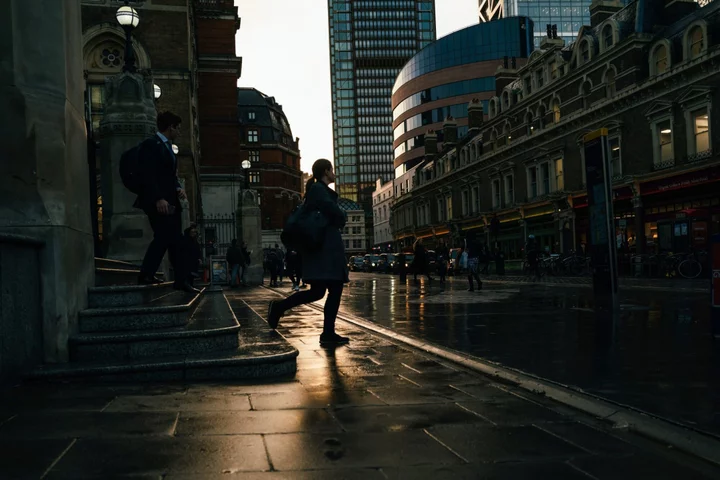 UK Watchdog to Set Up Trading Tape for Bonds Ahead of Stocks