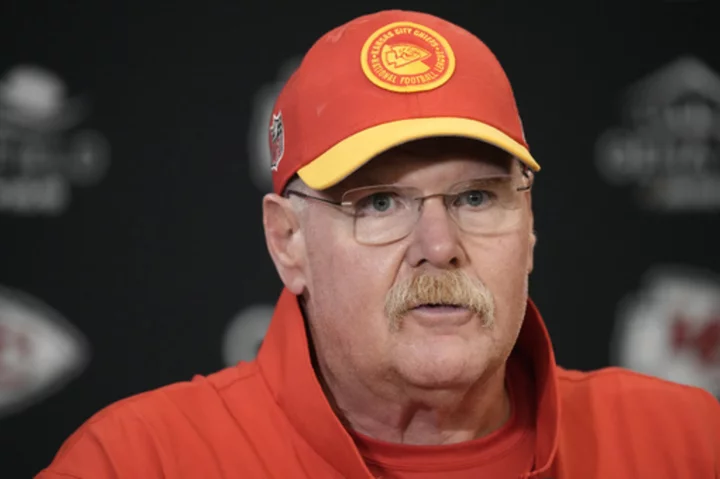 Andy Reid again lands the lead spot in AP’s NFL Top 5 head coach rankings