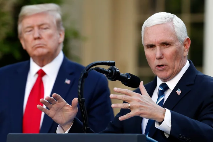 Mike Pence struggles to send clear message on Trump indictment