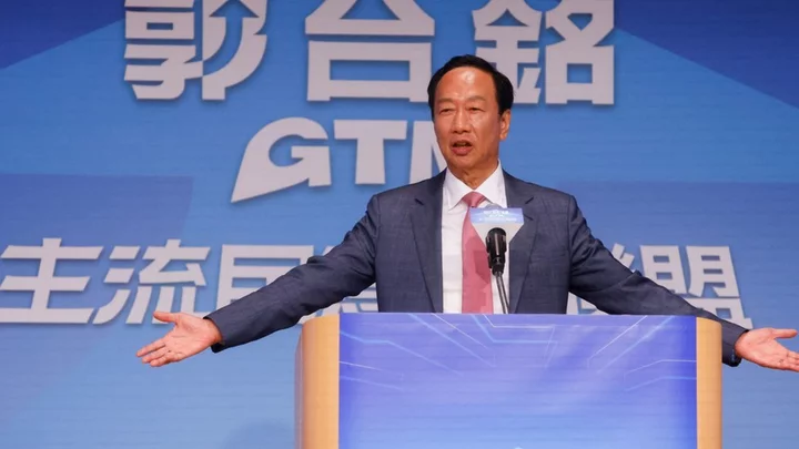 Terry Gou: Why is Foxconn billionaire running for Taiwan president?