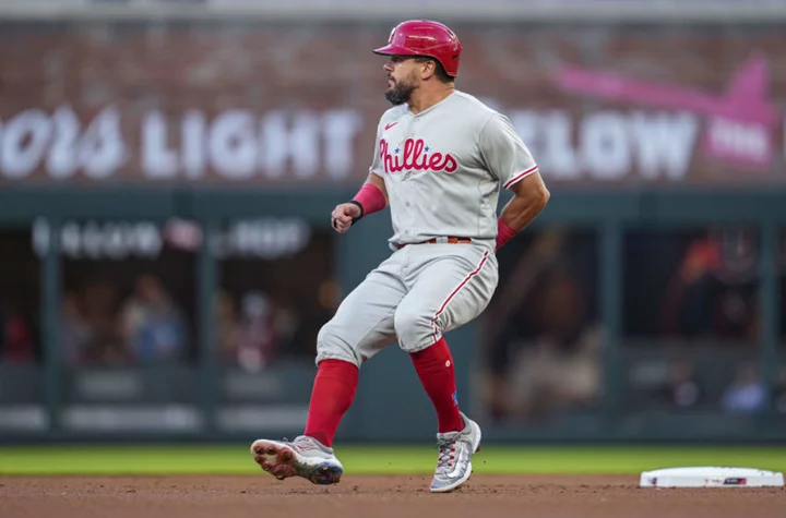 Kyle Schwarber's baserunning blunder quickly frustrates Phillies fans in NLDS opener