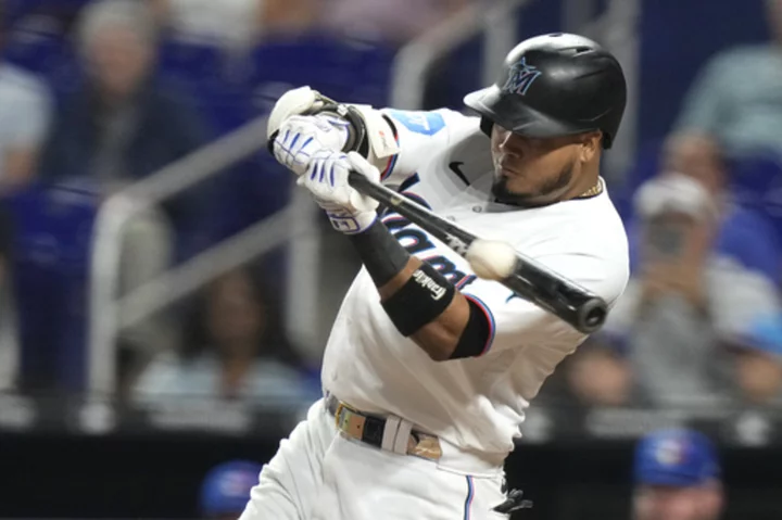 Arraez goes 5 for 5 to lift his batting average to .400 as the Marlins blank the Blue Jays 11-0