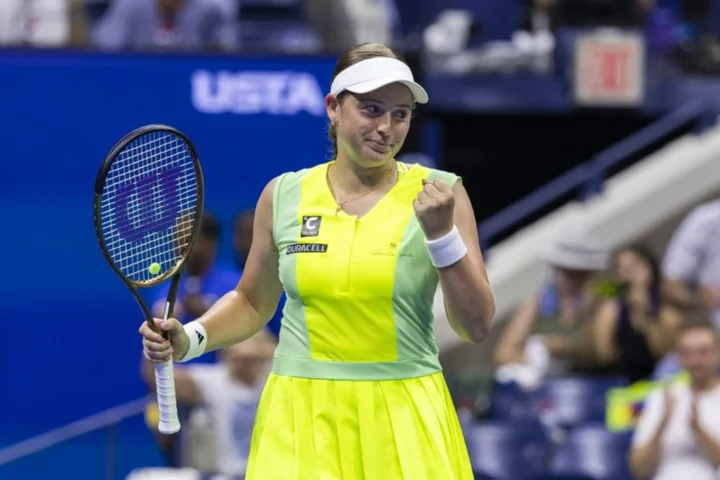 'Nothing to lose' Ostapenko dethrones Swiatek