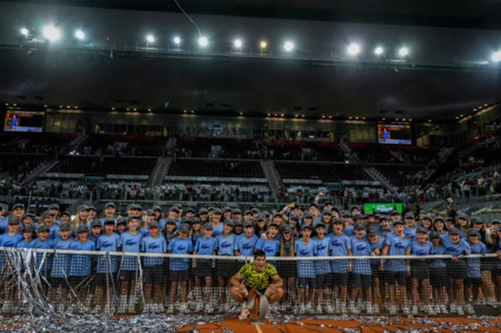 Madrid Open apologizes for silencing women's doubles finalists