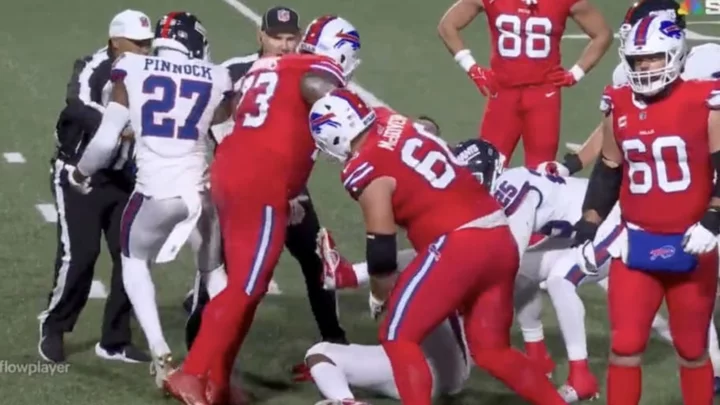 Kayvon Thibodeaux Got Away With Lots of Kicking During Bills - Giants Fight on 'Sunday Night Football'