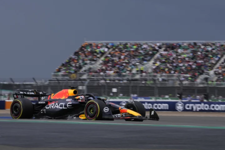 Verstappen takes 6th F1 victory in a row at British GP as Norris wins battle with Hamilton for 2nd