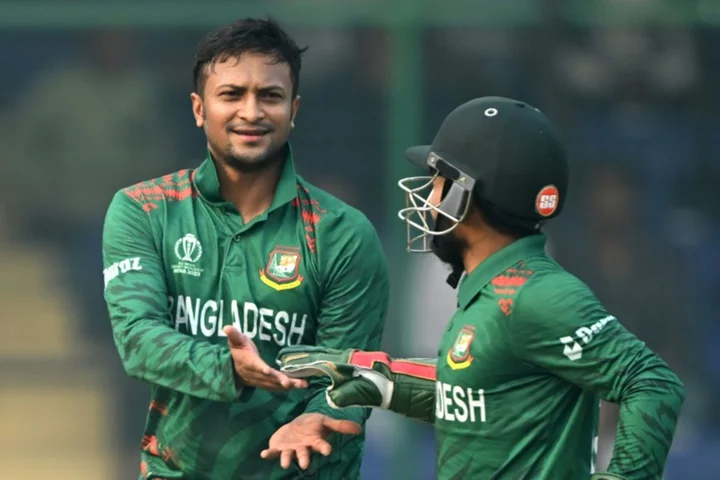 Bangladesh coach calls for timed-out rule change as Shakib row rumbles on