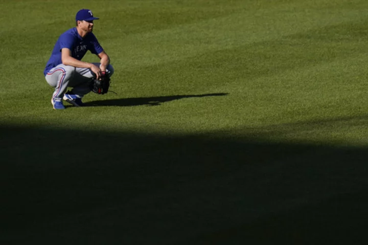 Rangers wait on next steps for deGrom with injured ace home in Florida for birth