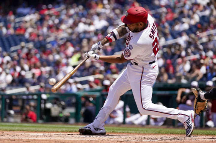 Thomas steals 4 as the Nationals top the Giants 6-1 for their first sweep since 2021