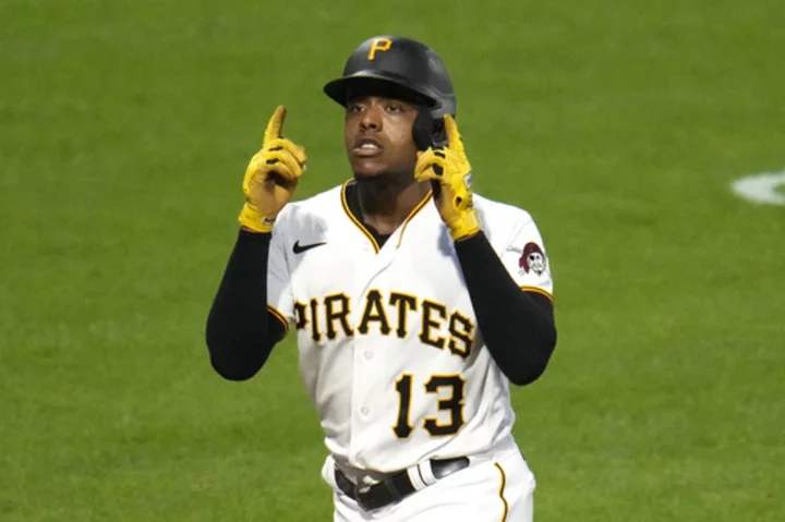 Hayes and Suwinski homer as Pirates send NL Central-leading Brewers to 2nd straight loss