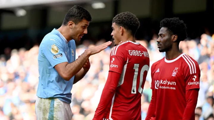 Rodri given a red card for Man City for dirty shove vs. Nottingham Forest