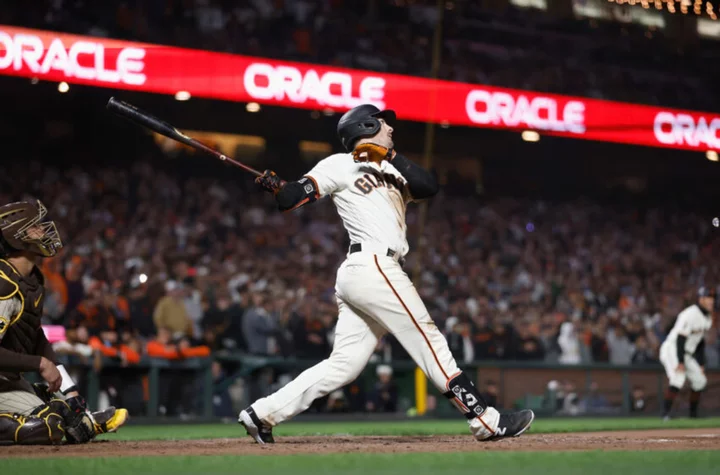 Listen to radio call of Mike Yastrzemski's epic walk-off splash into the Bay