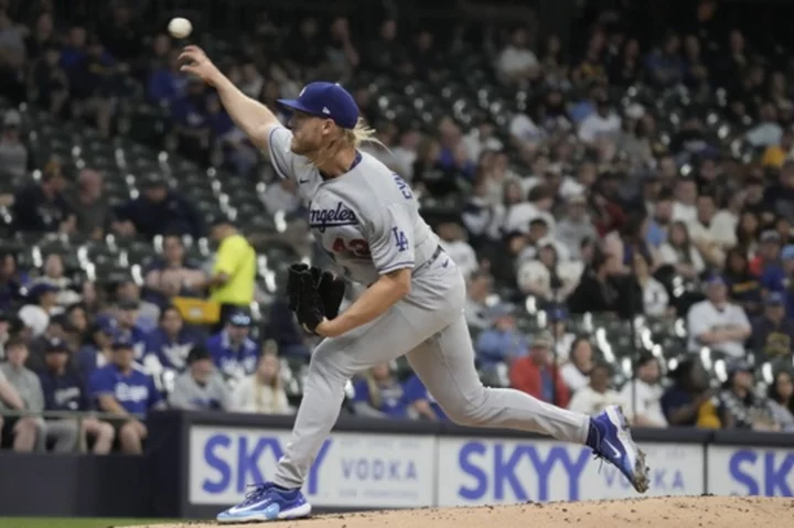 Dodgers' Syndergaard leaves after 1 inning with cut finger