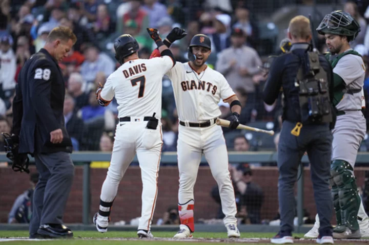 Pinch-hitter Austin Slater hits go-ahead 2-run homer in 6th, Giants beat Athletics 8-3