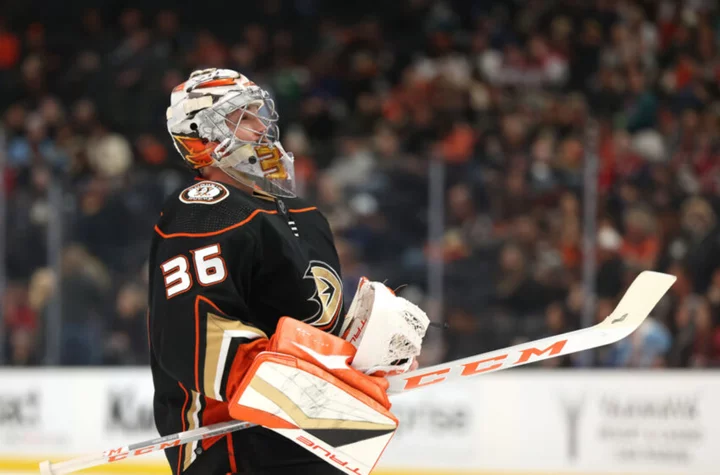 NHL Rumors: Why are John Gibson, agent not on same page with trade request?