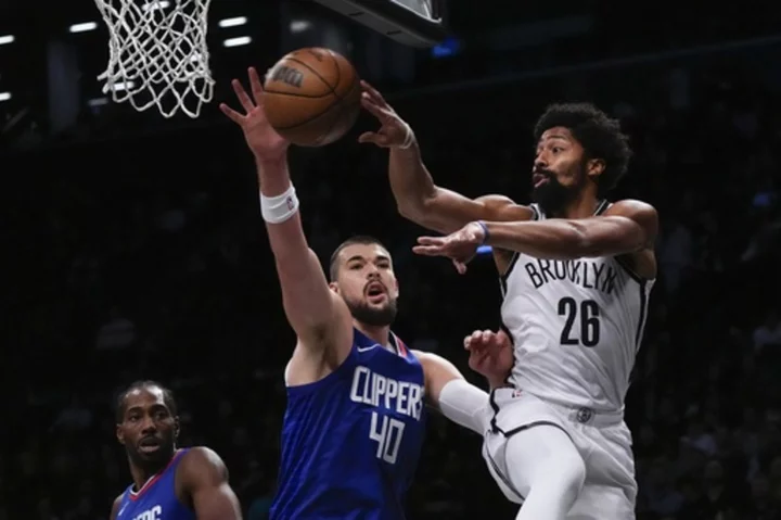 Reserve Lonnie Walker scores 21 points as Nets send Clippers to their 4th road loss