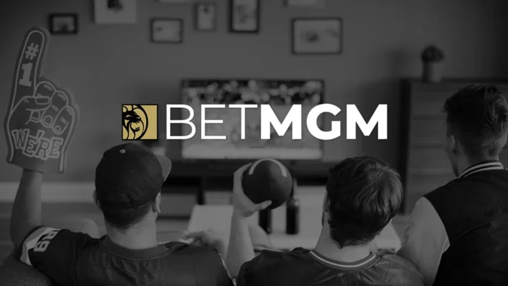 BetMGM NFL Bonus: Win $200 INSTANTLY With $10 Bet on Chargers vs. Cowboys Tonight!
