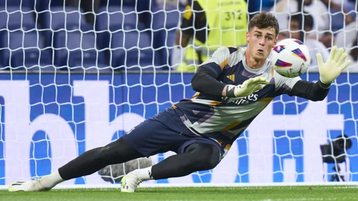 Kepa Arrizabalaga was 'close' to Bayern Munich move & Chelsea asked him to stay
