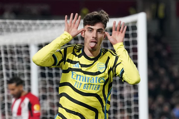 Late Kai Havertz goal sees Arsenal beat Brentford to reach Premier League summit