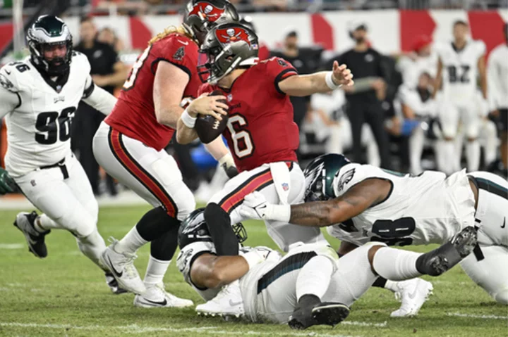 Mayfield, Buccaneers' offense struggle in 25-11 loss to defending NFC champion Eagles