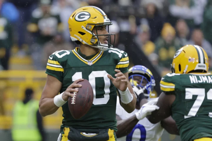 Packers offense taking small steps forward after enduring a rough October