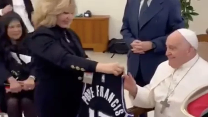 Giving The Pope a Sacramento Kings Jersey Is Incredibly Funny
