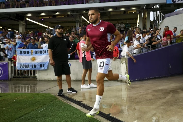 Villa's Buendia suffers major knee injury