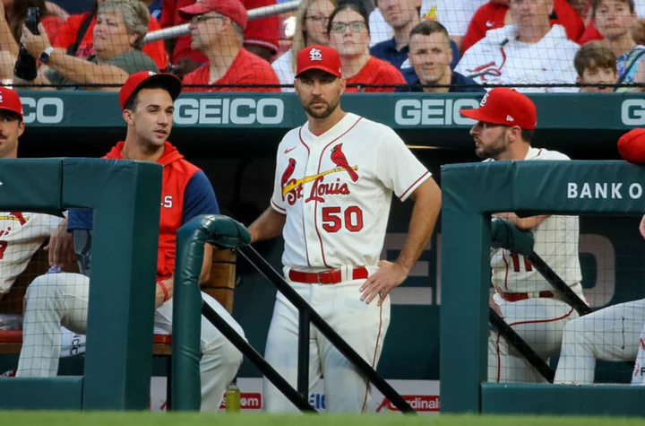 Cardinals: Adam Wainwright deactivates Twitter account after London Series