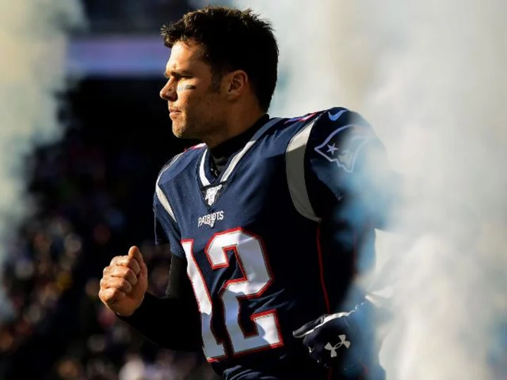 Tom Brady to be honored at Patriots home opener, owner Robert Kraft says