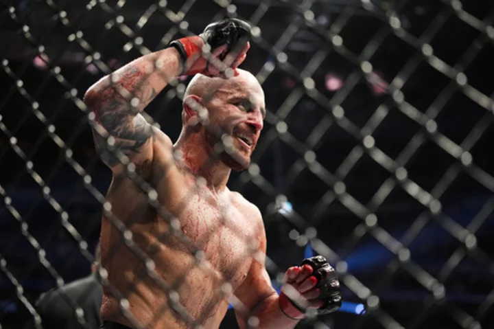 Alexander Volkanovski returns to featherweight to reclaim title at UFC 290