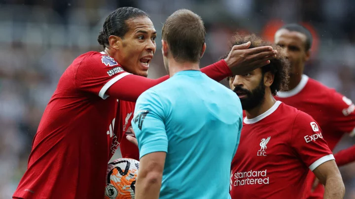 Jurgen Klopp reacts to Virgil van Dijk red card