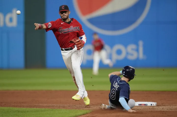 Steven Kwan's sacrifice fly caps a two-run 11th inning for the Guardians in 7-6 win against the Rays