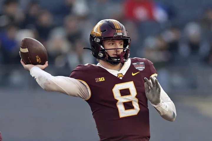 Minnesota turns its offense over to Athan Kaliakmanis, after the QB's promising head start